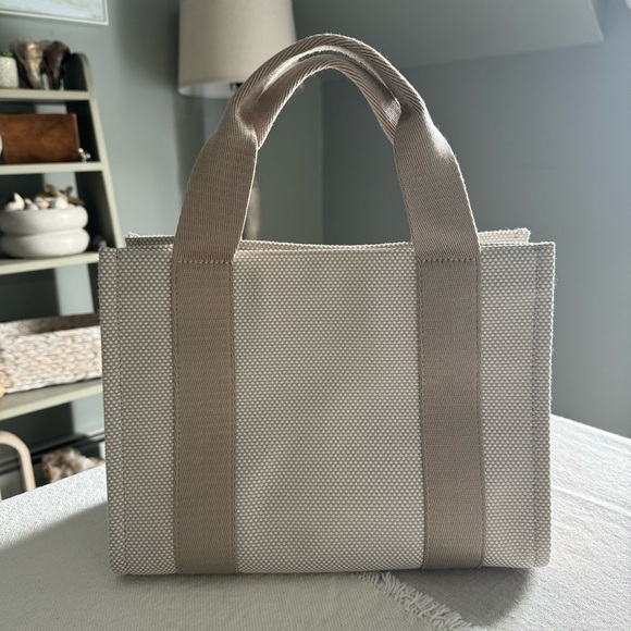 lululemon two tone canvas tote mini - Picture 5 of 16